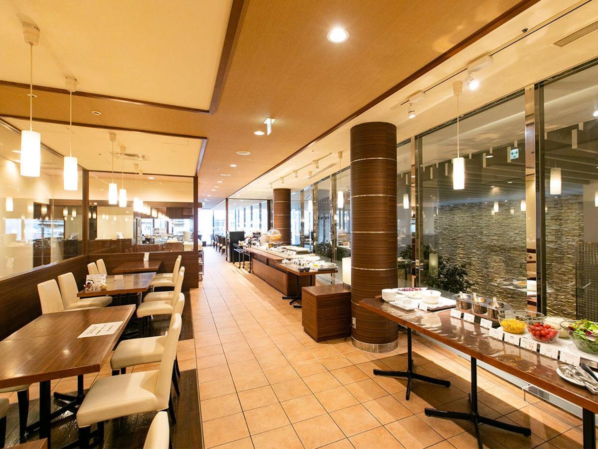 Tenza Hotel at Sendai Station Bagian luar foto
