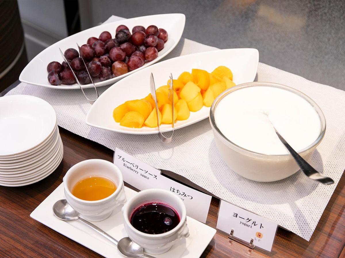 Tenza Hotel at Sendai Station Bagian luar foto